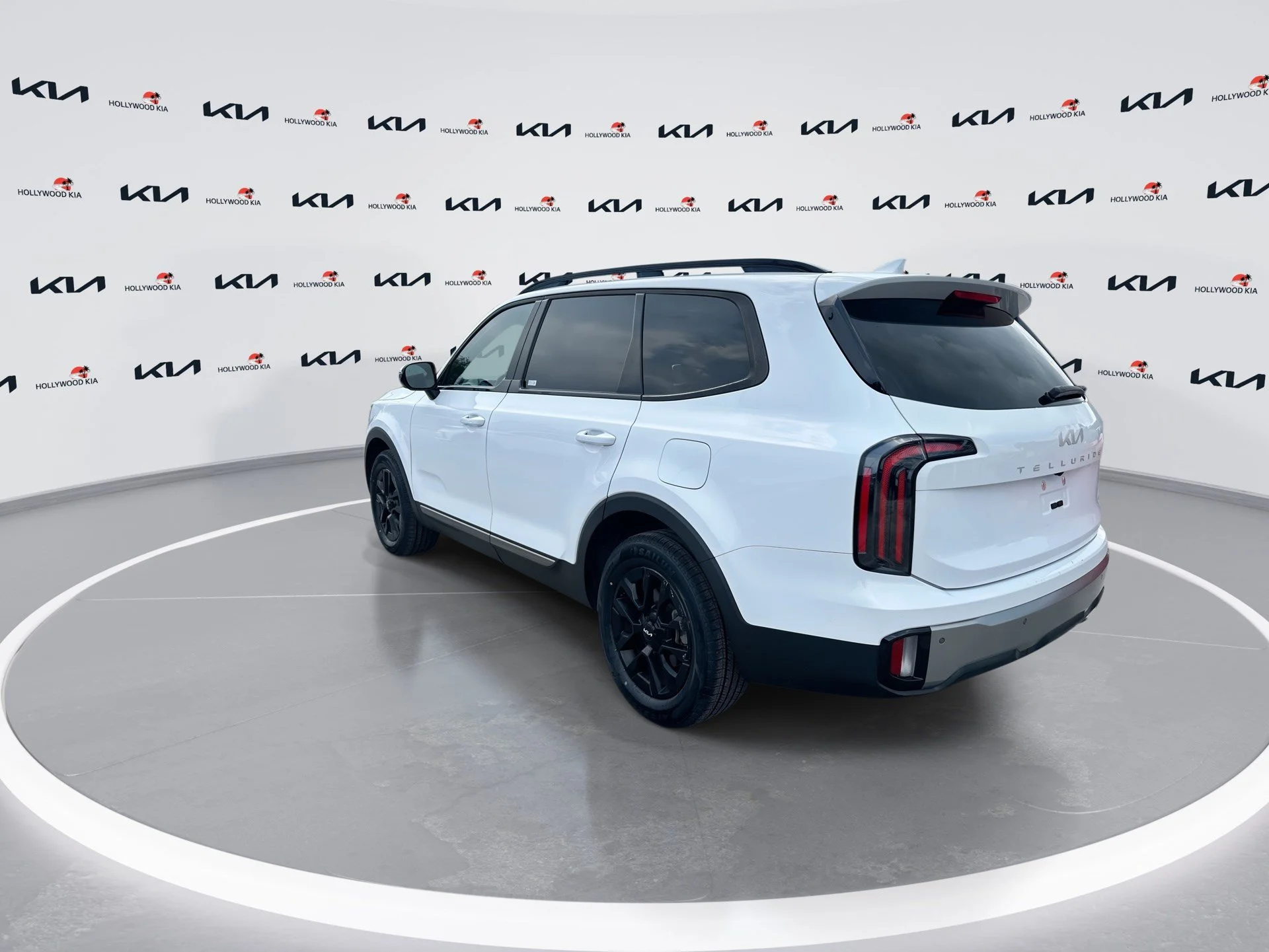 Certified Used 2023 Glacial White Pearl Kia SX X-Pro image 6