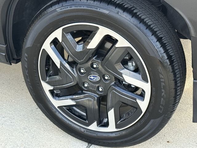Certified Used 2025 Silver Subaru Limited image 12