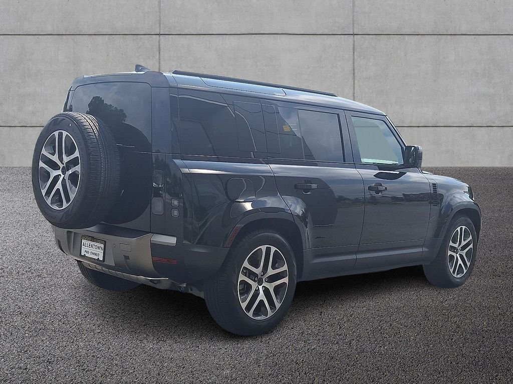 Certified Used 2026 Santorini Black Metallic Land Rover S image 4