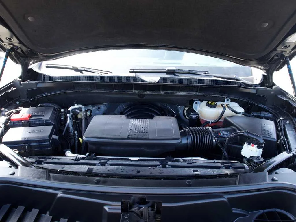 2023 Chevrolet Suburban RST - Photo 46