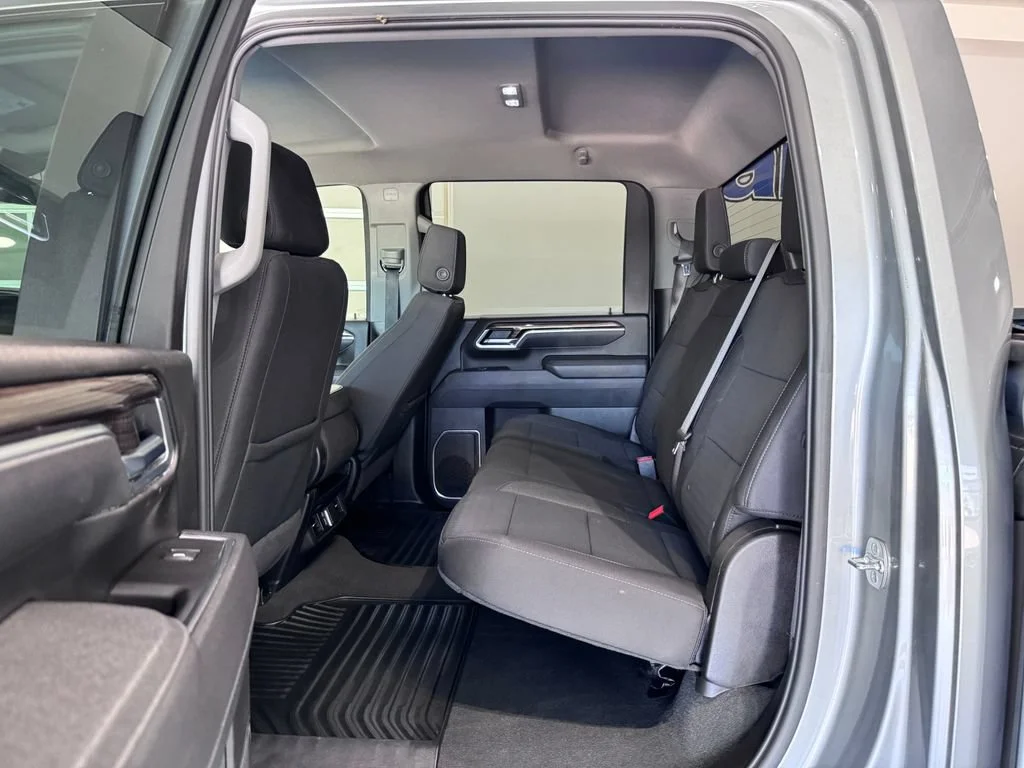 2025 Chevrolet Silverado 2500HD LT - Photo 11