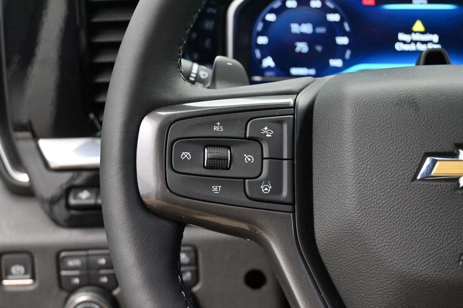 Used 2024 Iridescent Pearl Tricoat Chevrolet High Country image 17