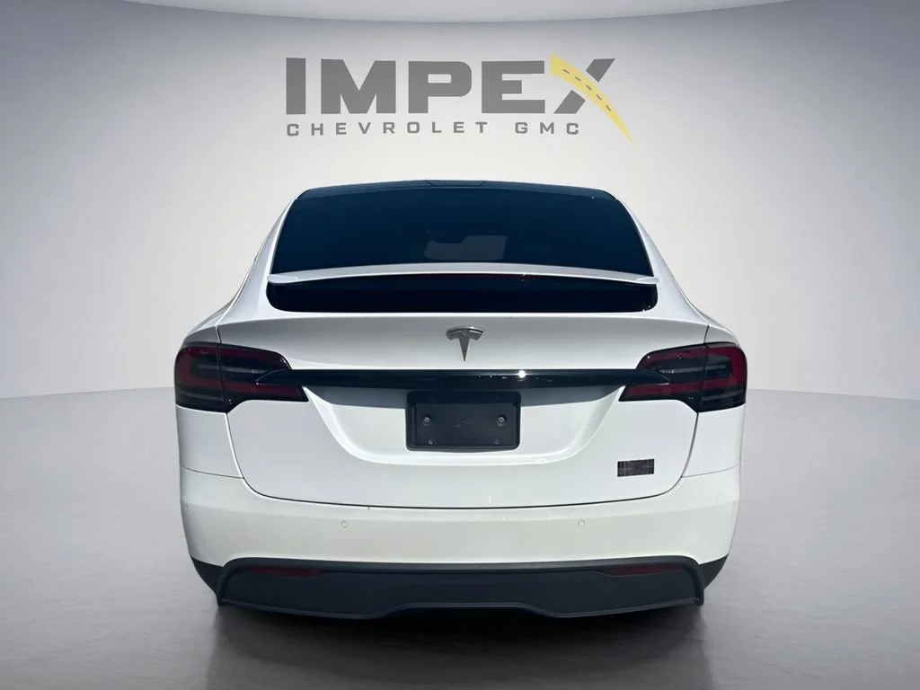 Used 2022  Tesla Plaid image 4