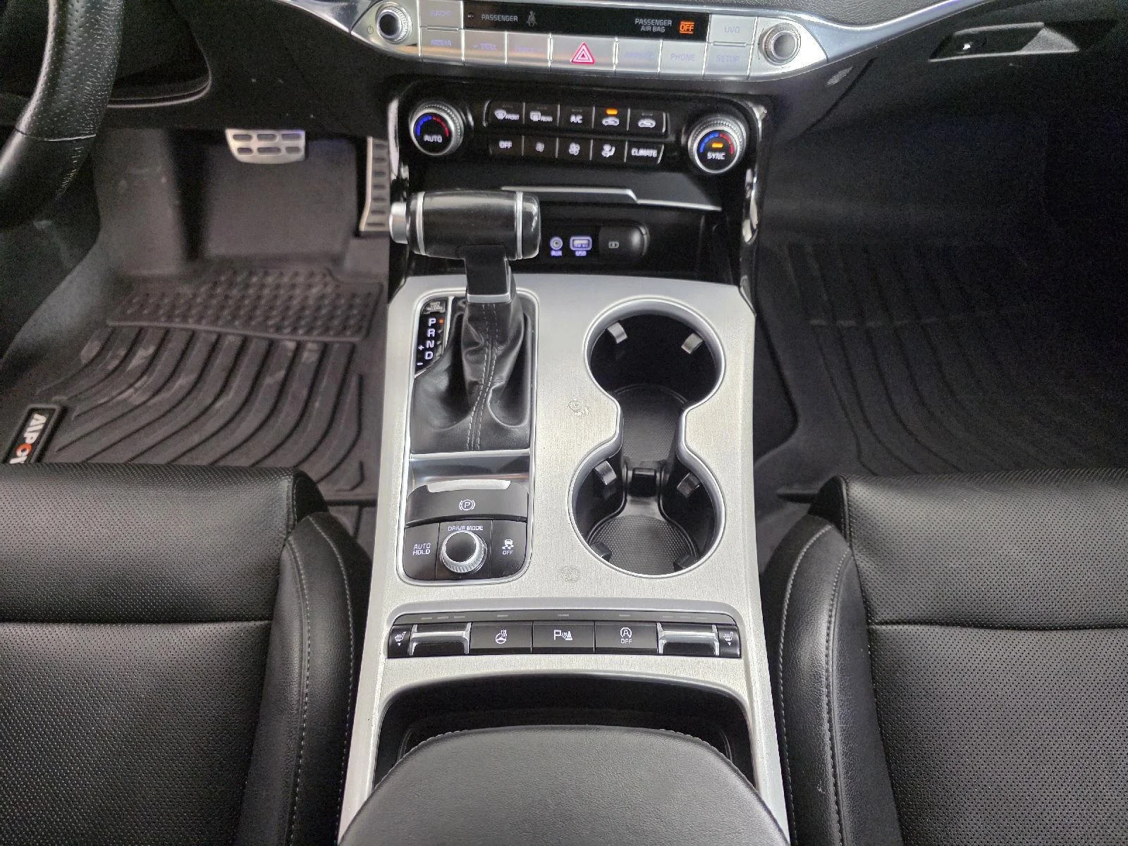 Used 2019 Snow White Pearl Kia GT image 35