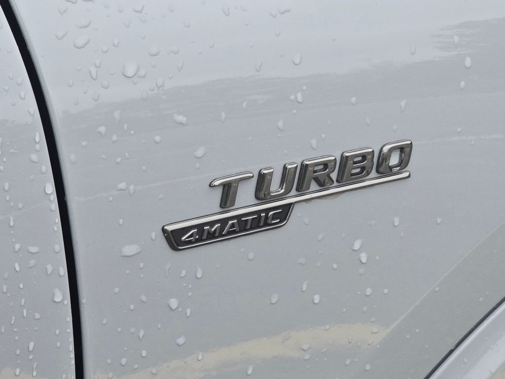 New 2026 MANUFAKTUR Alpine Grey Mercedes-Benz GLA 35 AMG® image 5