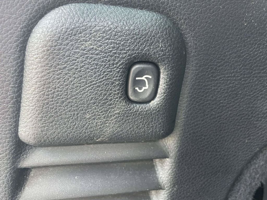 Used 2017 Gray Jeep Limited image 11