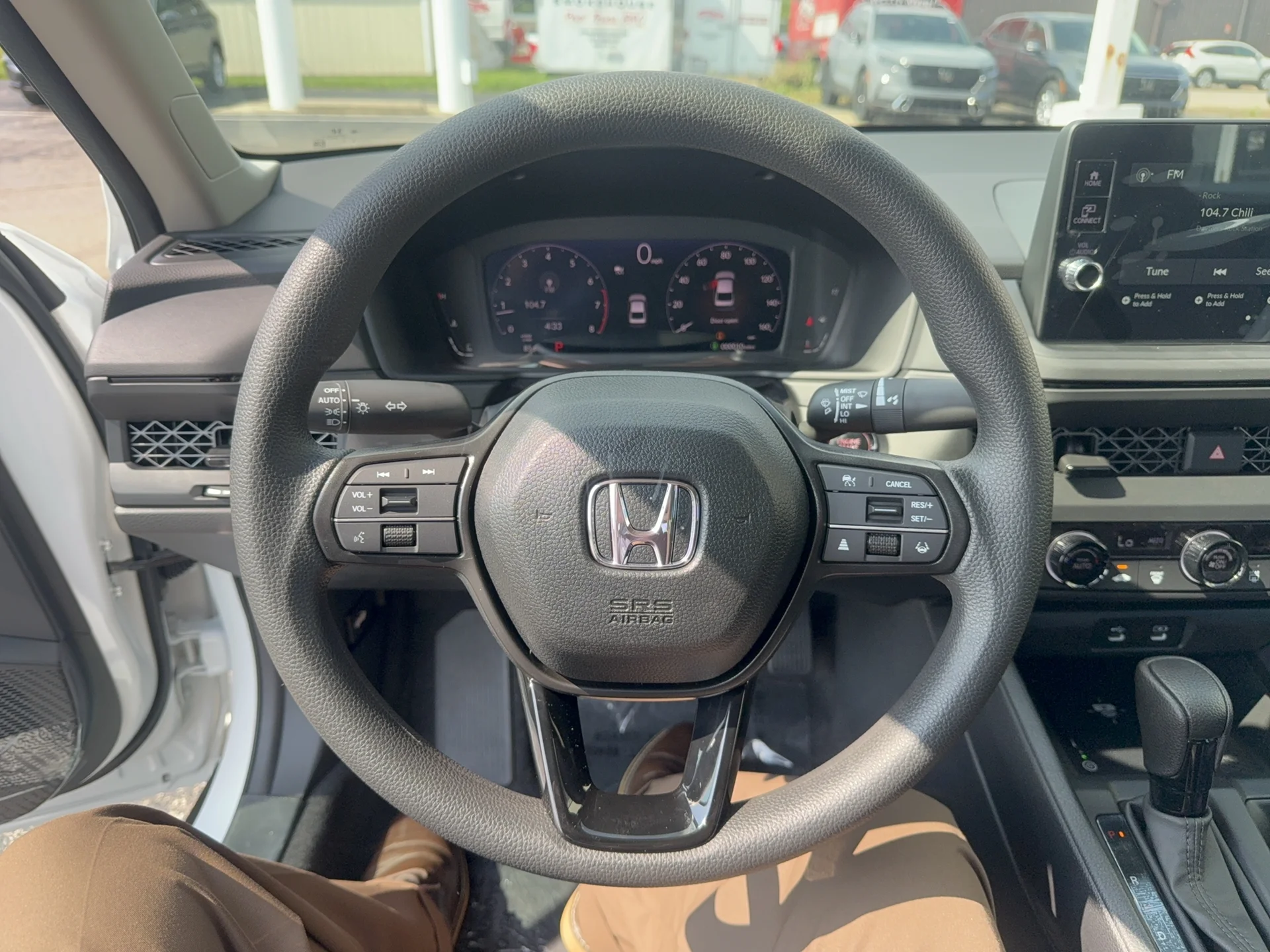 New 2026 Platinum White Pearl Honda LX image 13