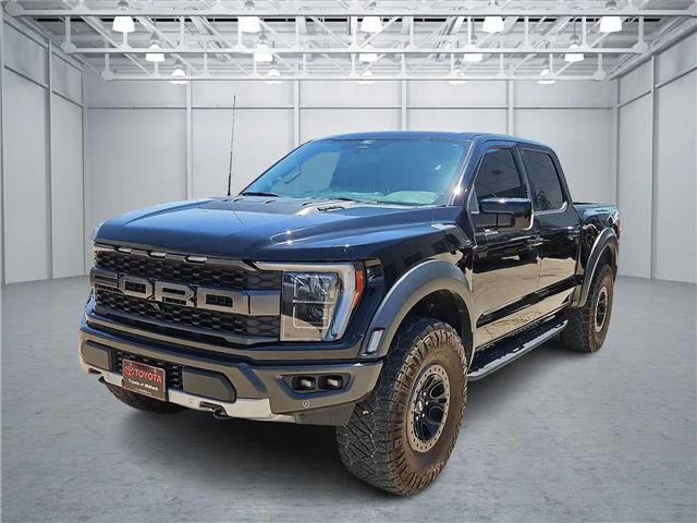 Used 2022 Agate Black Metallic Ford Raptor 4x4 SuperCrew Cab 5.5 ft. box 145 in. WB image 1