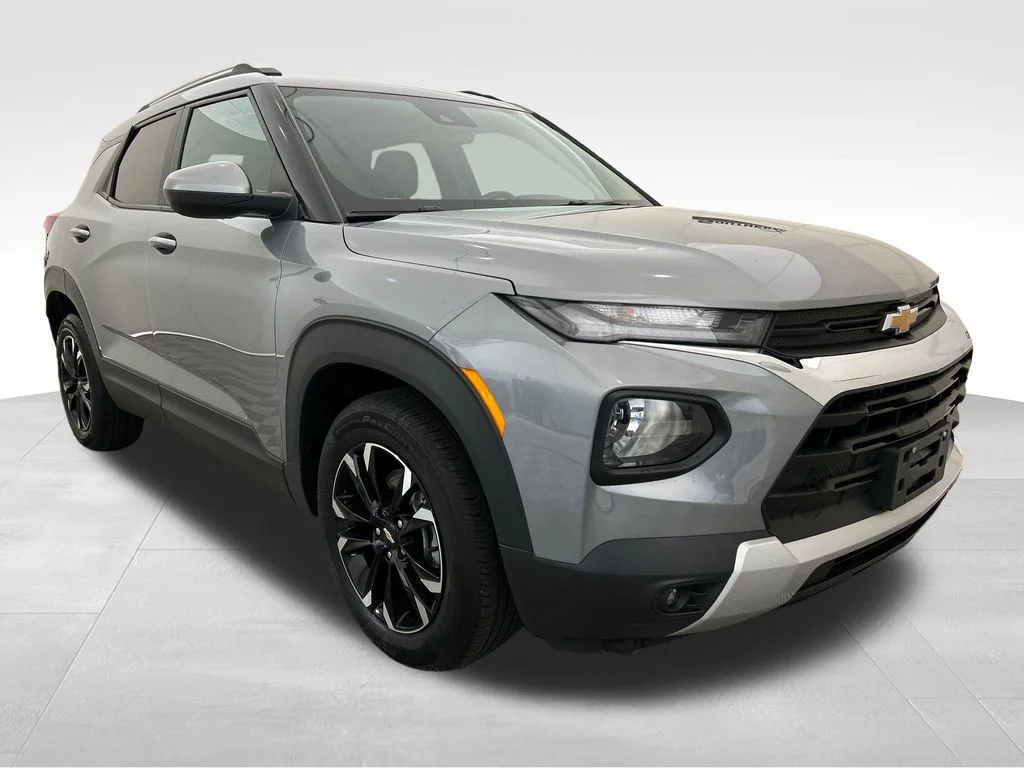 Used 2023 Gray Chevrolet LT image 8