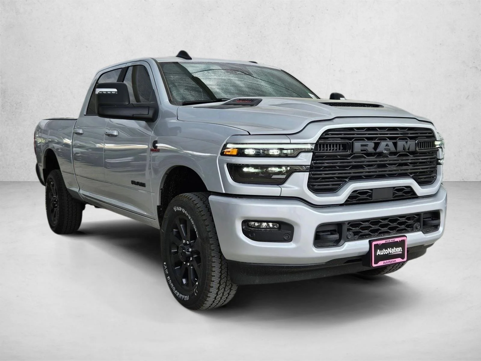 New 2026 Silver-Zynith Exterior Paint RAM Laramie image 7