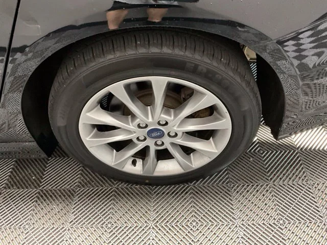 Used 2018 Black Ford SE Luxury image 42