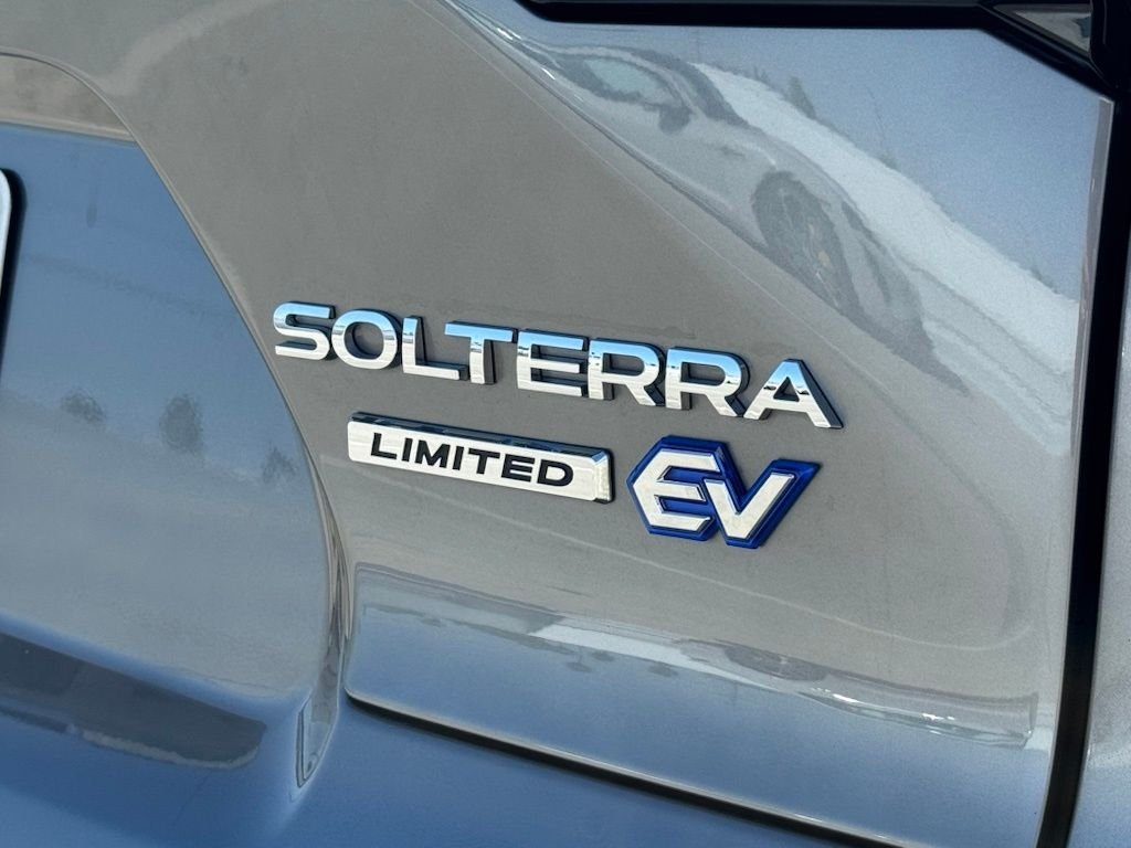 Certified Used 2023 Carbon Subaru Limited image 23