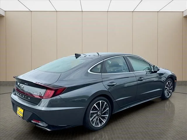 Used 2023 Gray Hyundai Limited image 3