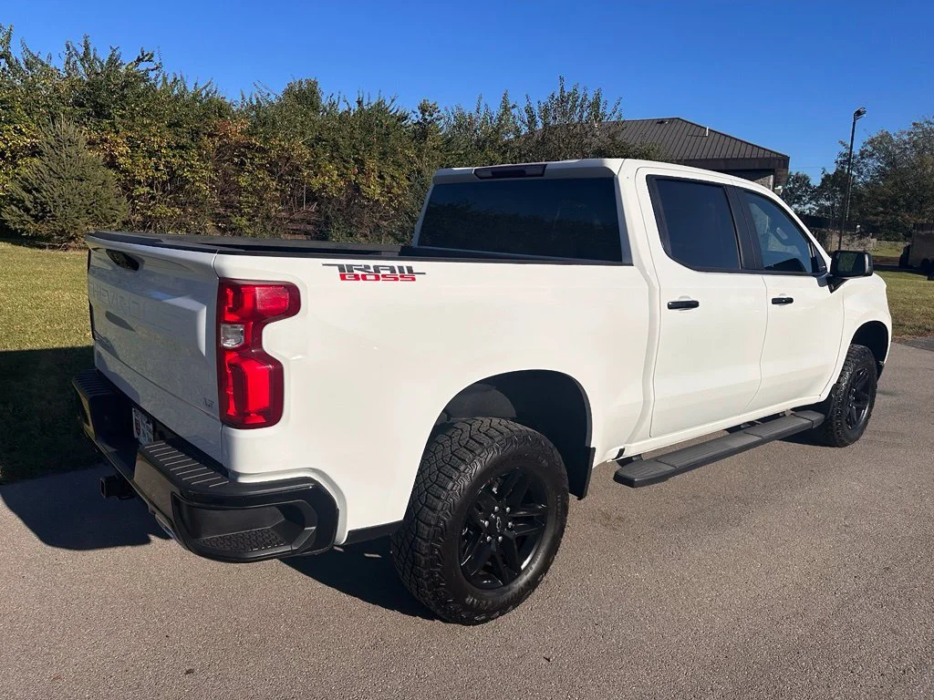 Used 2024 Summit White Chevrolet LT Trail Boss image 12