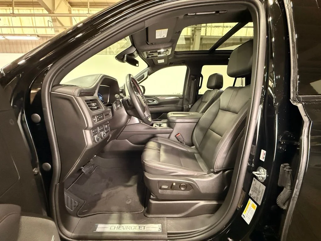Used 2023 Black Chevrolet RST image 17
