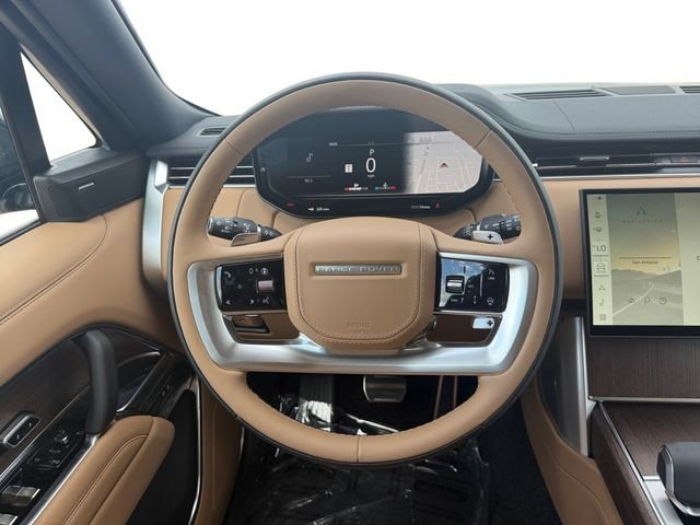 New 2026 British Racing Green LAND ROVER SE image 13