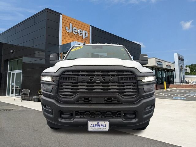 New 2026 Bright White Clear-Coat Exterior Paint RAM Tradesman image 16