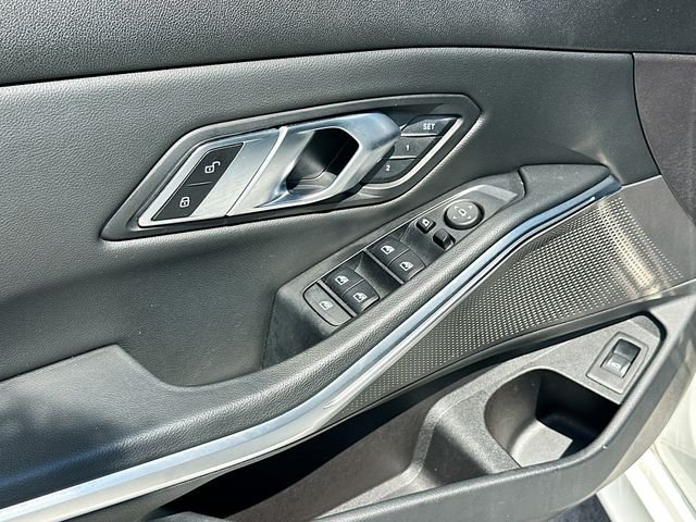 Used 2023 White BMW 330i image 18