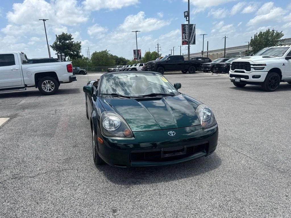 Used 2002 Green Toyota Base image 8