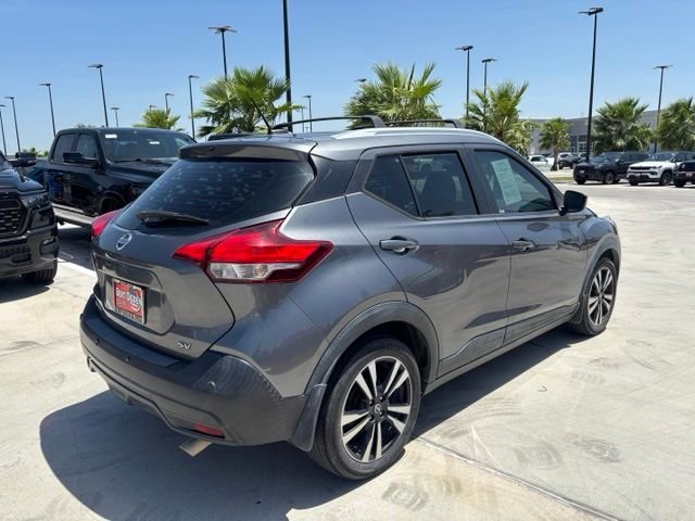 Used 2020 Gray Nissan SV image 5
