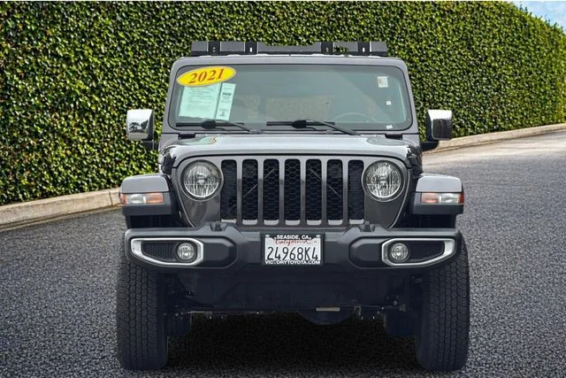 Used 2021 Gray Jeep Sport image 8