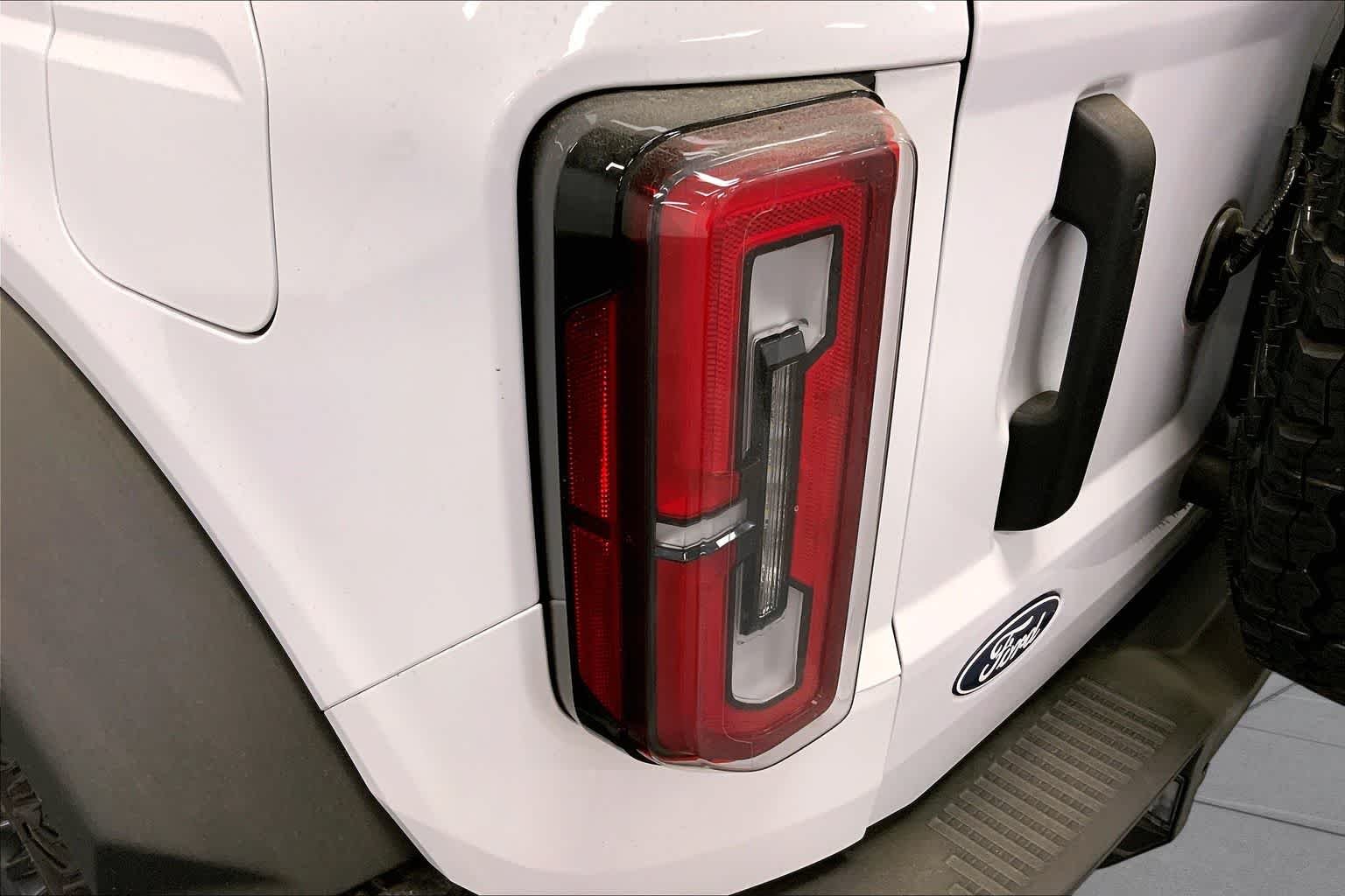 New 2026 Oxford White Ford Badlands® image 14