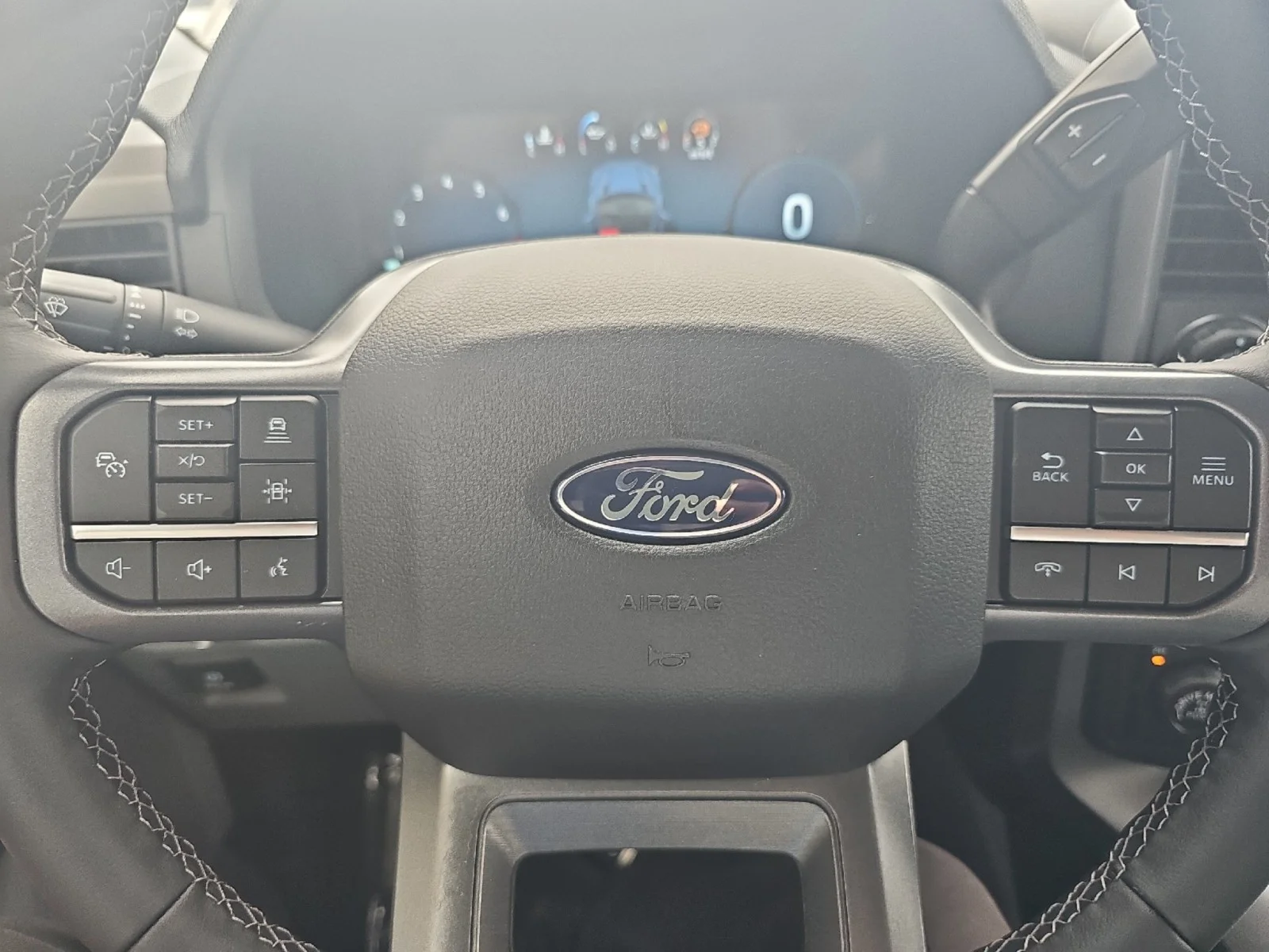New 2026 Agate Black Metallic Ford XLT image 24