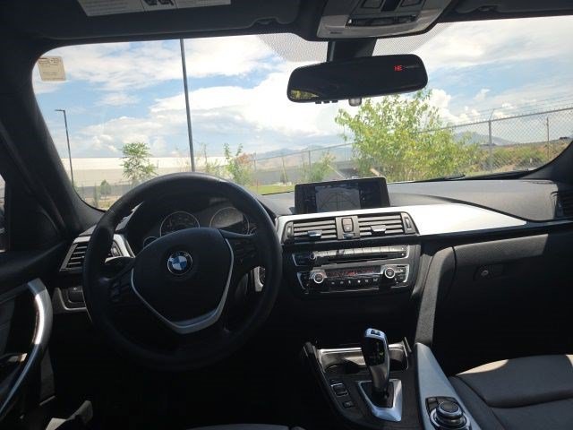 Used 2013 Liquid Blue Metallic BMW 328i xDrive image 15