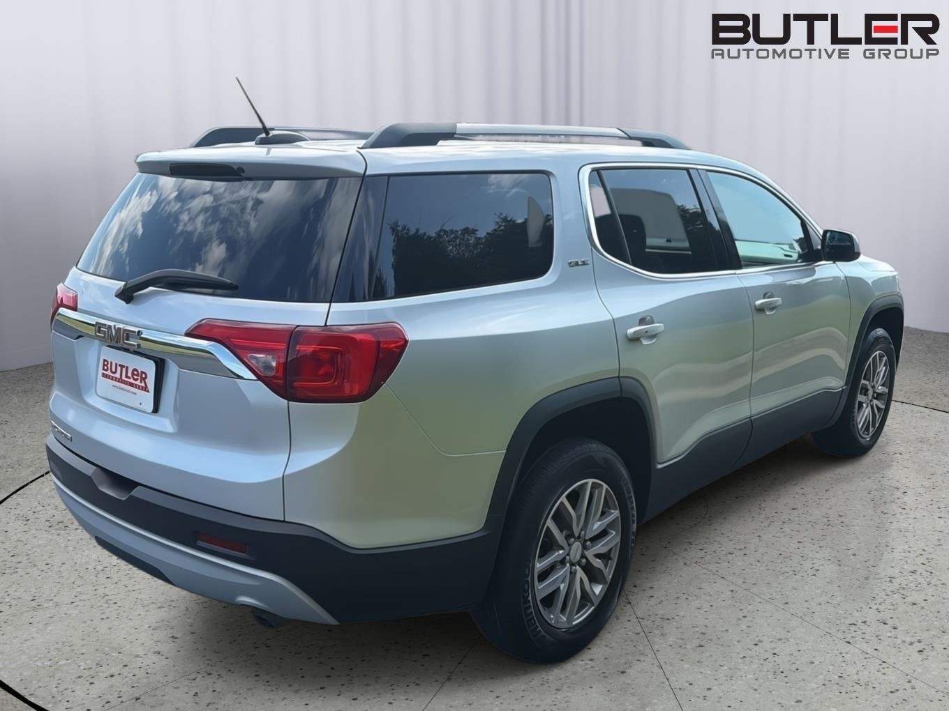 Used 2019 Quicksilver Metallic GMC SLE image 6