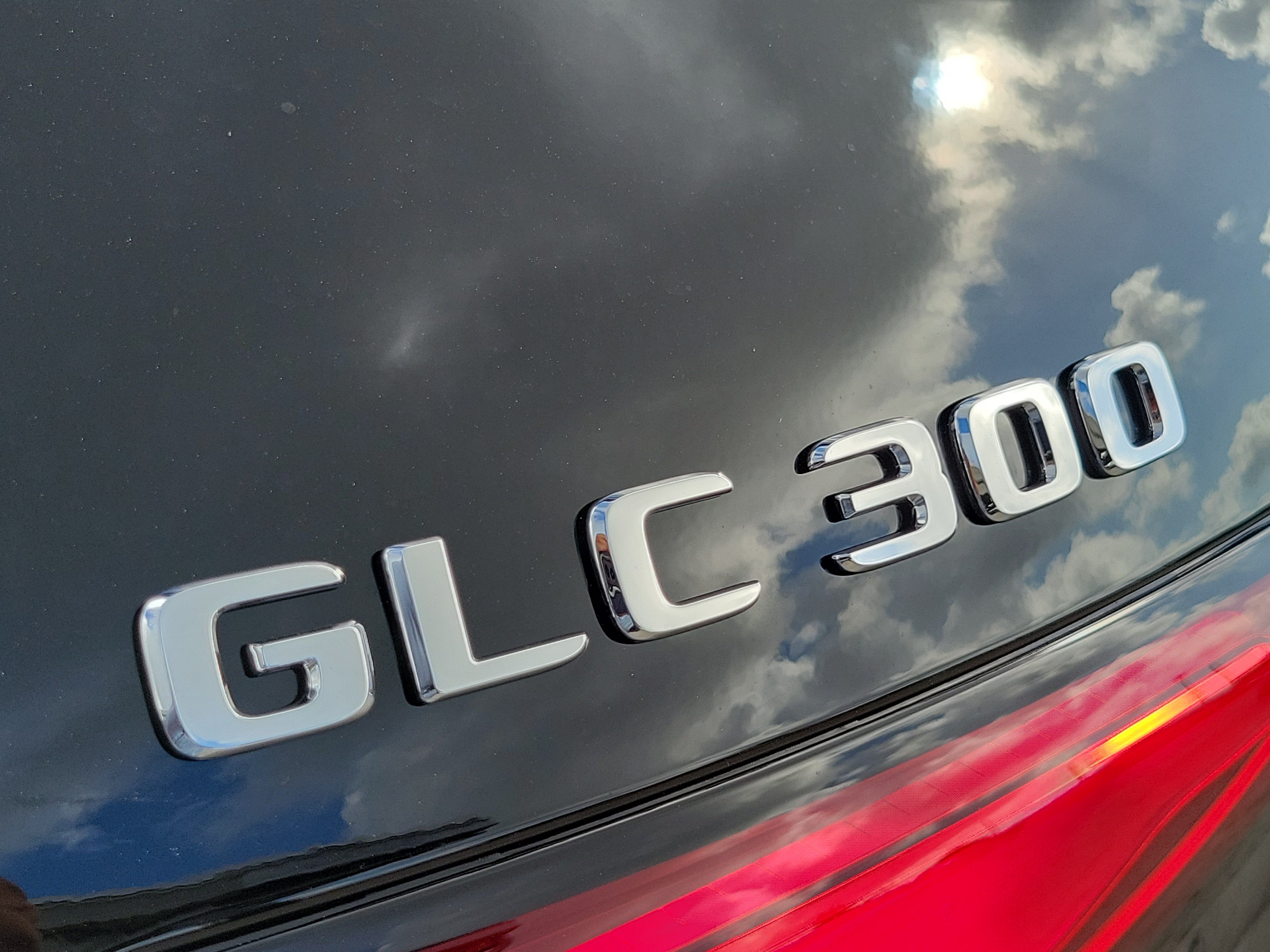 New 2026 Black Mercedes-Benz GLC 300 image 37