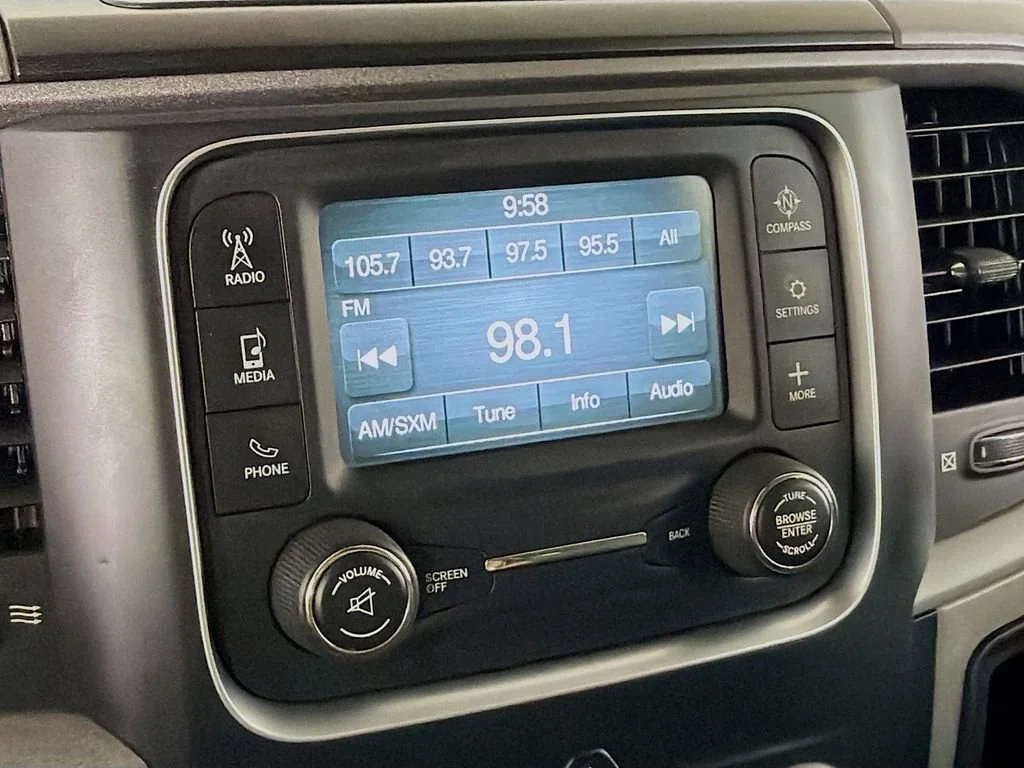 Used 2019 Maroon Ram Express image 15