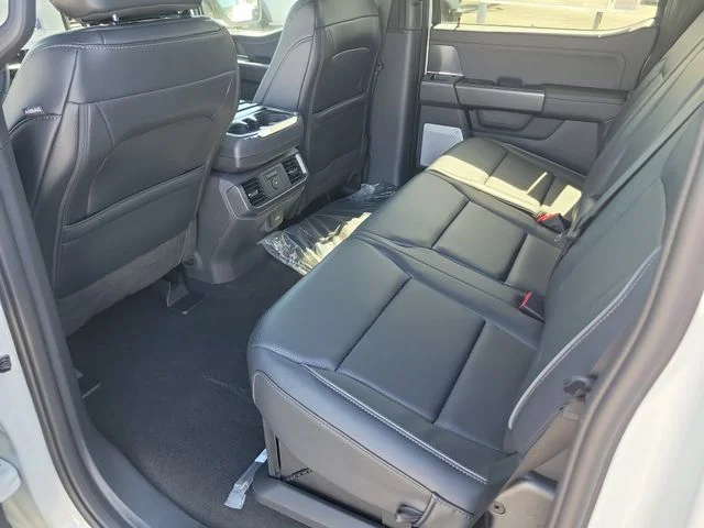 New 2026 Star White Metallic Tri-Coat Ford Lariat image 20
