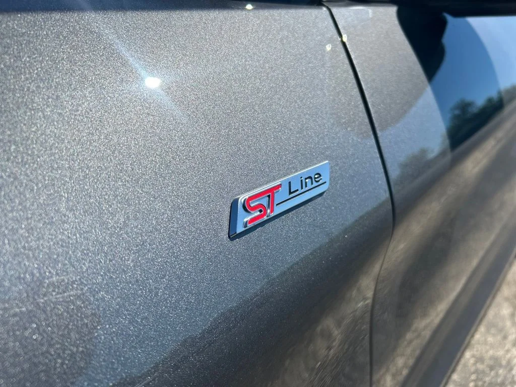 Used 2025 Gray Ford ST-Line image 43