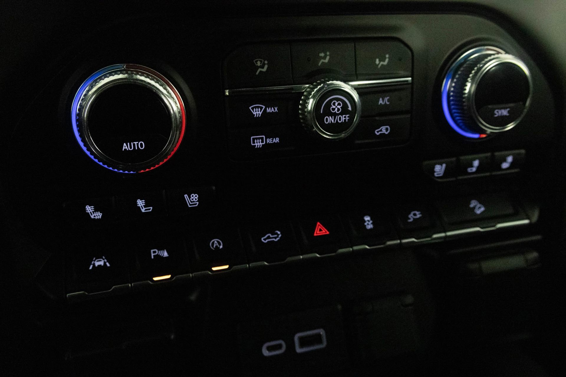 2021 GMC SIERRA - Image 40