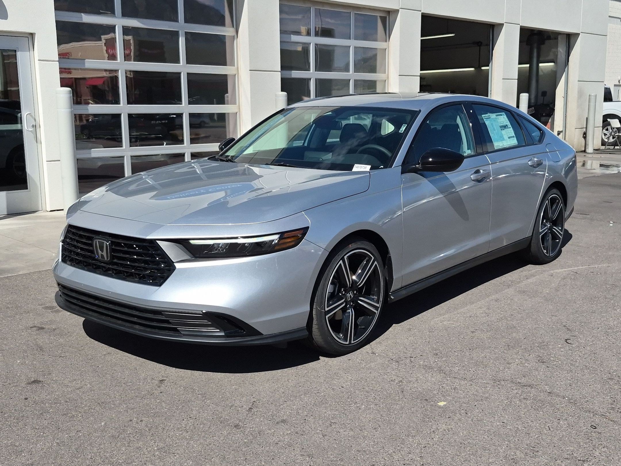 New 2026 Solar Silver Metallic Honda SE image 8