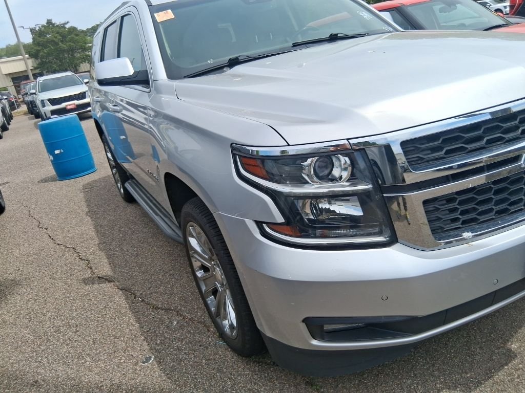 Used 2019 Silver Chevrolet LT image 4
