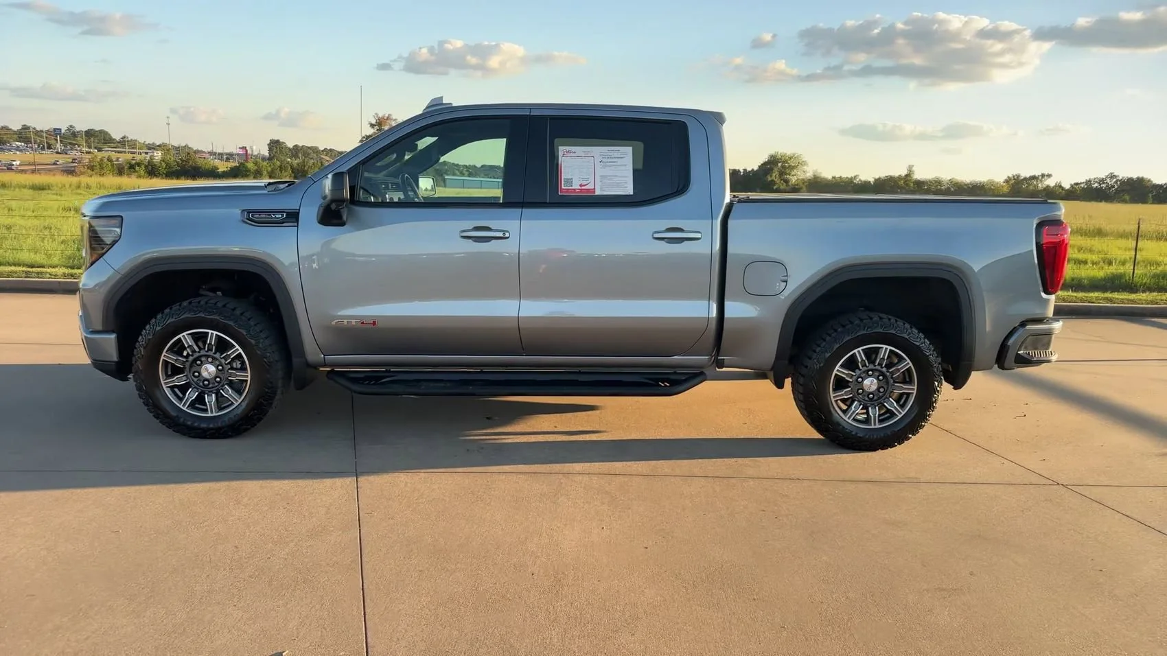 2024 GMC Sierra 1500 AT4 - Photo 6