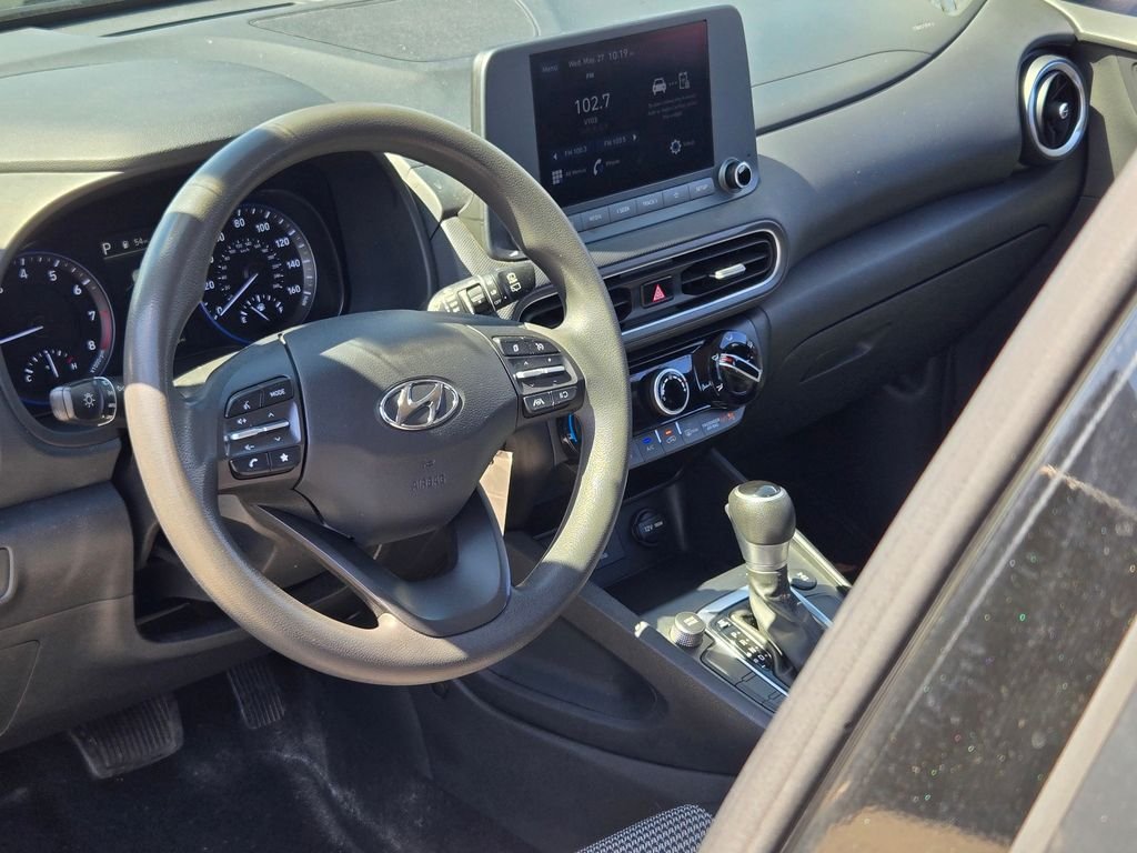 Certified Used 2022 Black Hyundai SE image 30