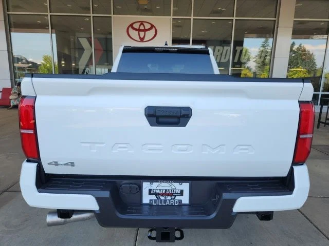 New 2026 Ice Cap Toyota SR5 image 10