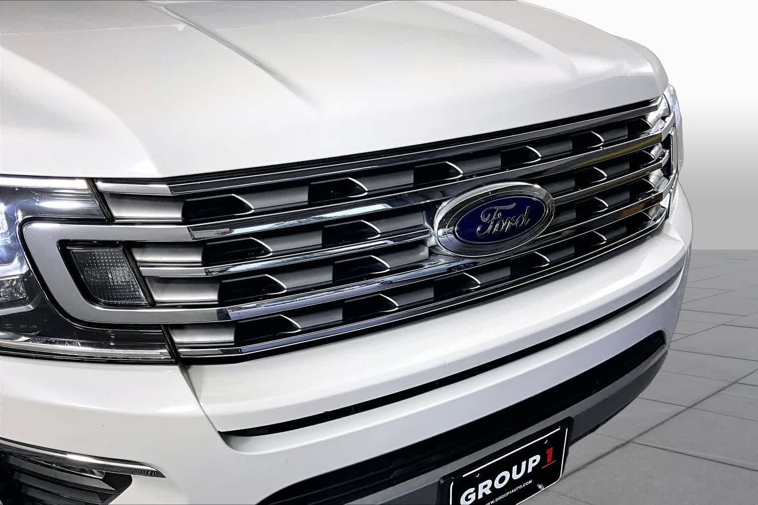 Used 2020 Star White Metallic Tri-Coat Ford Limited image 29
