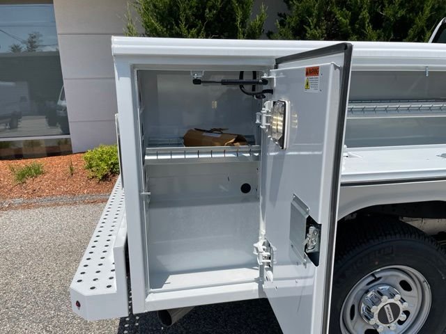 New 2026 Oxford White Ford F-250® XL image 53
