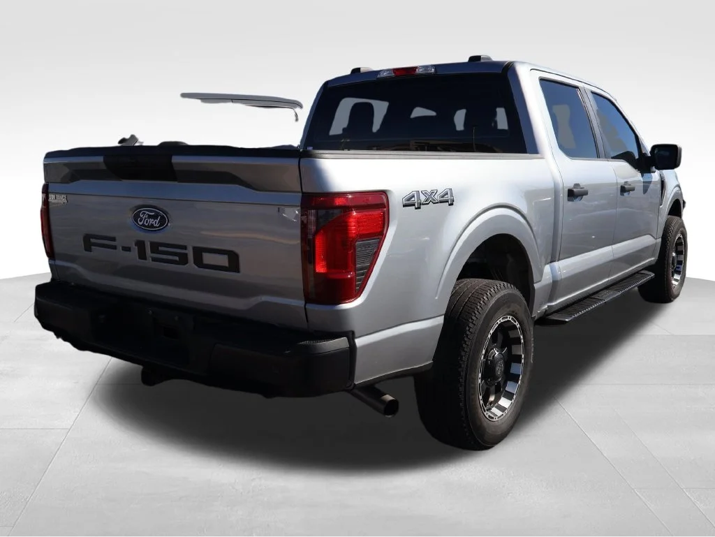 Used 2024 Silver Metallic Ford XL image 8