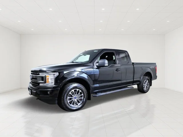 Used 2018 Black Ford XLT image 2
