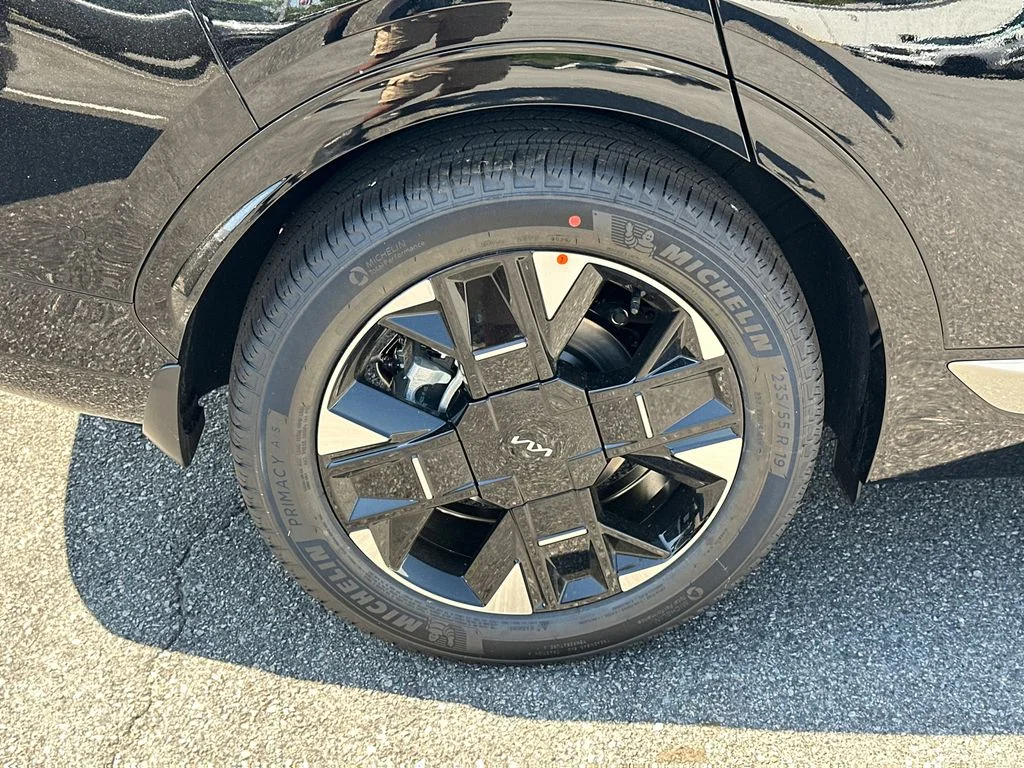 New 2026 Black Kia SX-Prestige image 17