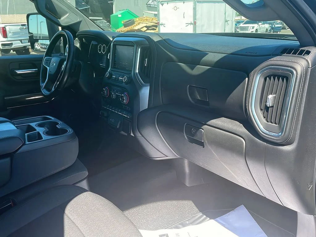 Used 2021 Black Chevrolet LT image 18