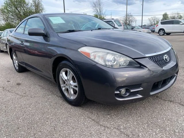 Used 2008 Gray Toyota  image 1