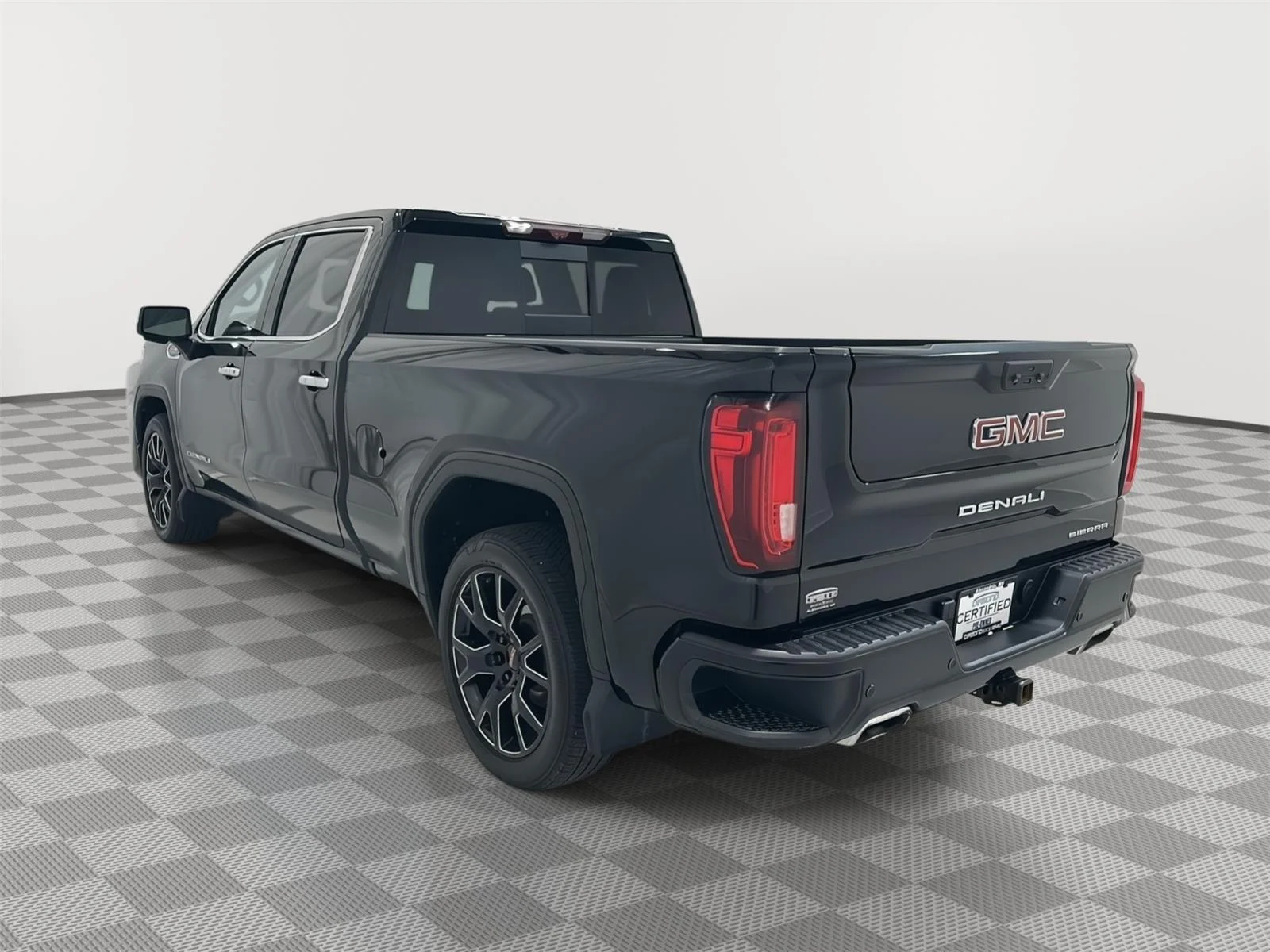 Used 2022 Onyx Black GMC Denali image 3