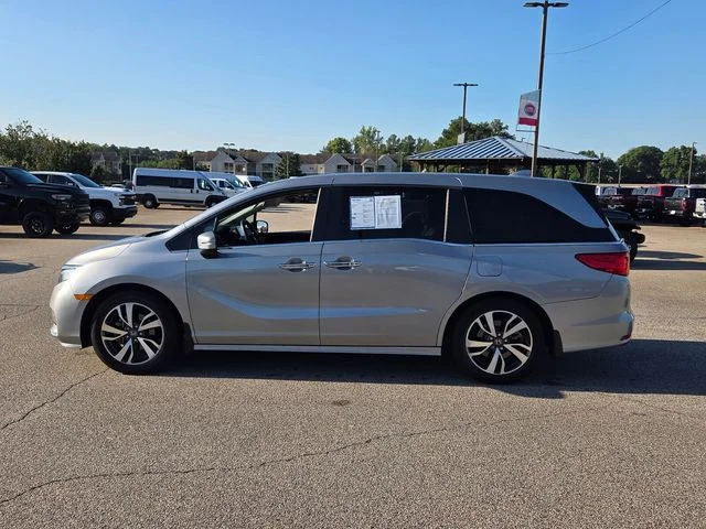 Used 2023  Honda Touring image 4