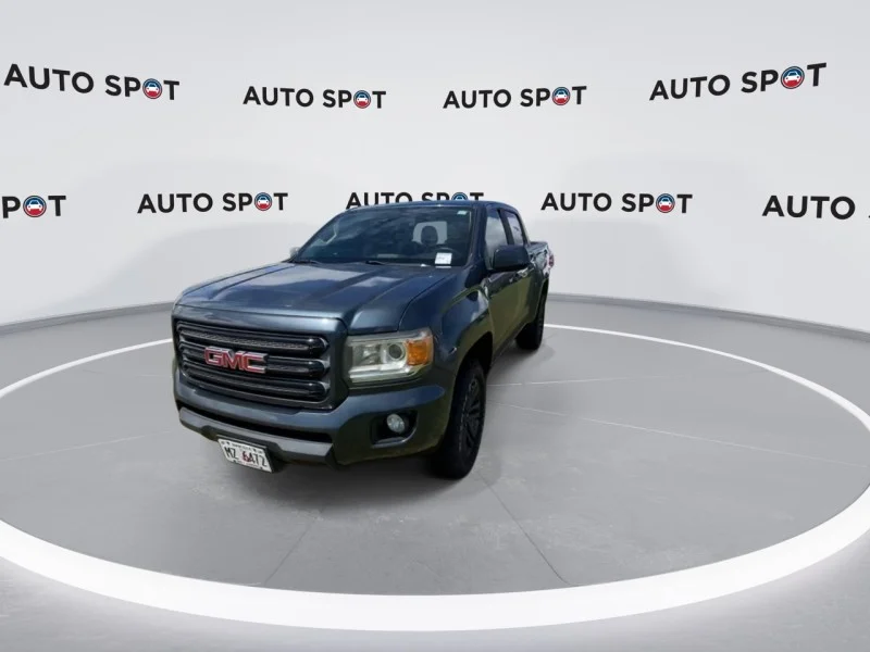 Used 2020 Gray GMC 2WD SLE image 7