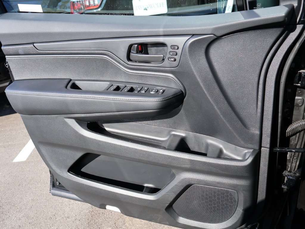Used 2025  Honda EX-L image 31